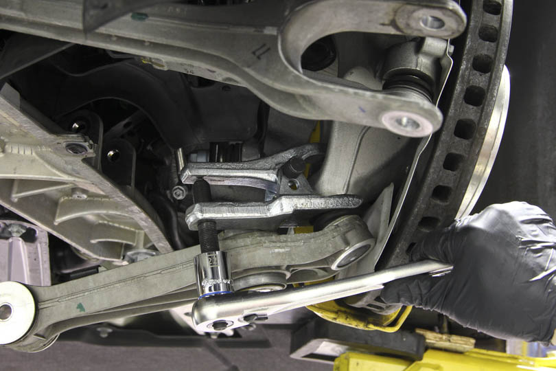 991-carrera-control-arm-removal